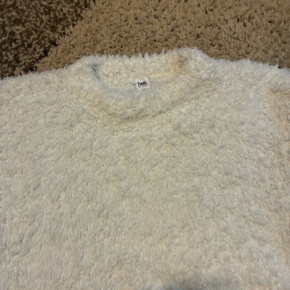 Twik Off-White Fuzzy Crew Neck Crop Sweater - Picture 3 of 9